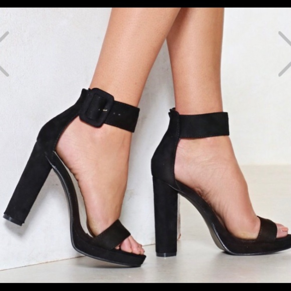 Like New- Sexy heels! Only worn 2 times